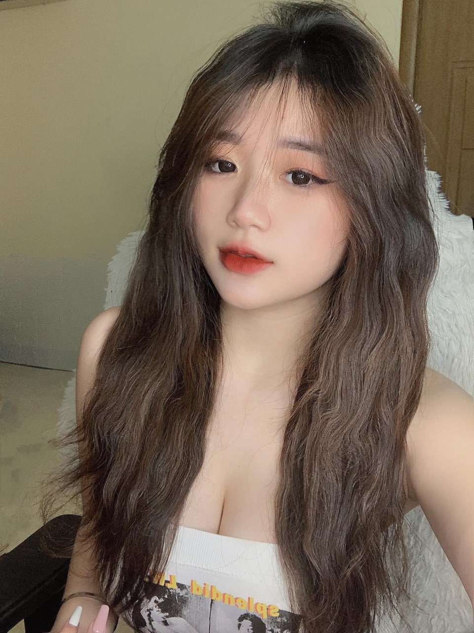 HUNTB-464 Đưa vào và xuất tinh khi vẫn mặc quần! "Anh có thể nhét dương vật vào nếu nó ở ngoài quần!" "Bạn có chắc không?" "Nó ở trên quần của cậu kìa!" Bởi vì tôi còn trinh...