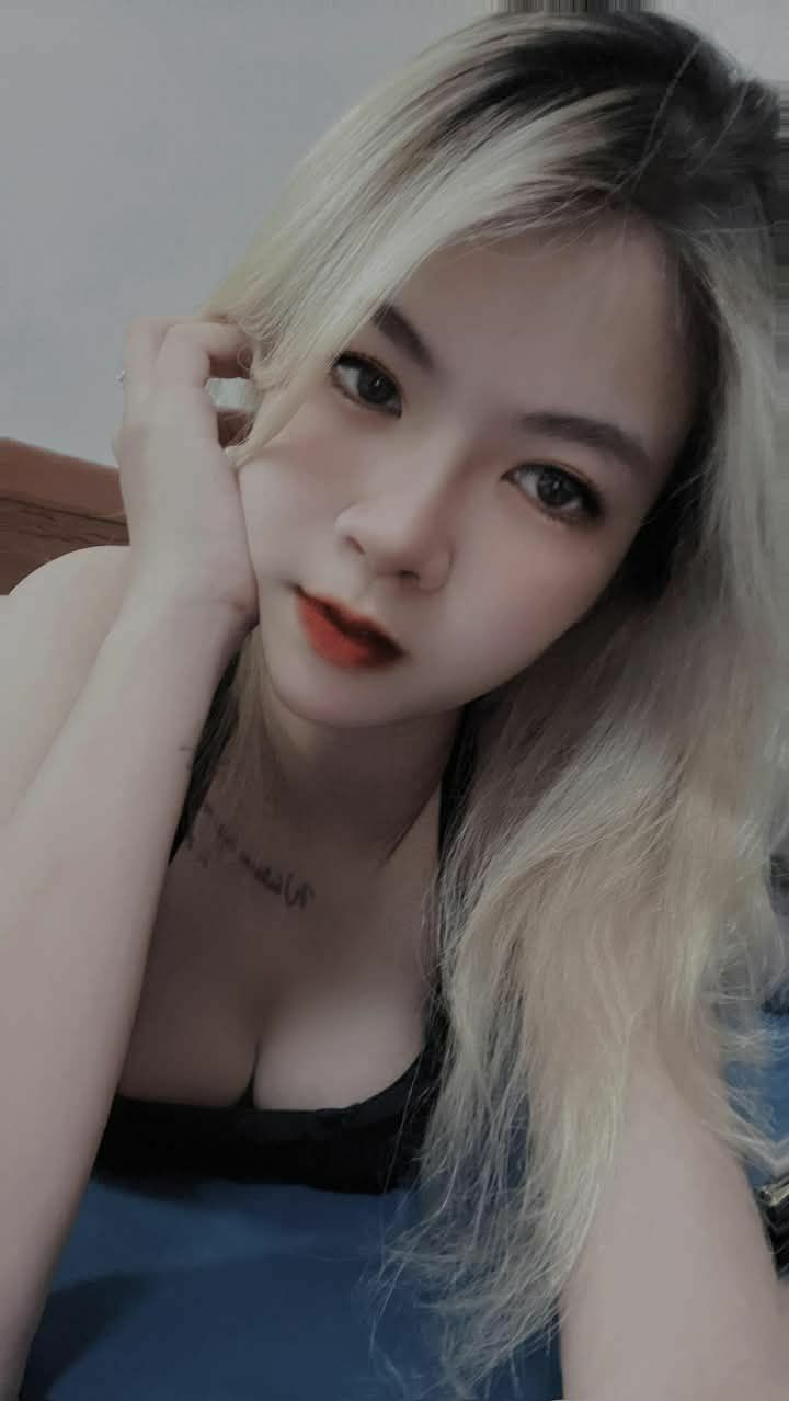 Chung nhà với cô nàng nứng thích đụ